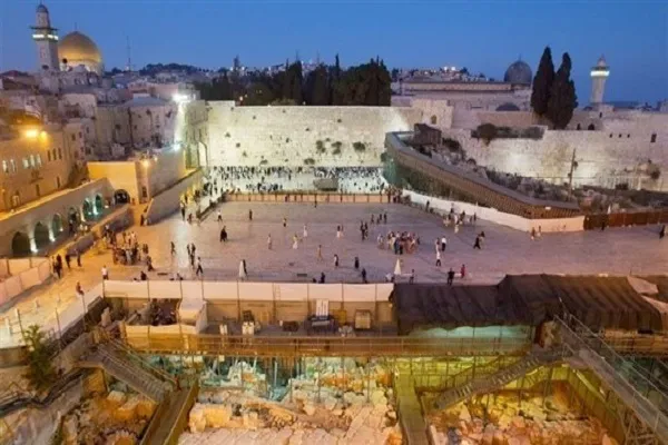 اداره اوقاف فلسطین توسعه دیوار البراق را محکوم کرد
