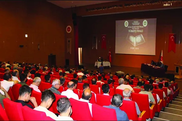 Kur'an-ı Kerim'i Güzel Okuma Yarışması'nda final heyecanı