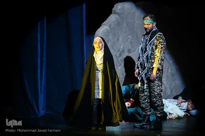 نمایش «غریبه شام»
