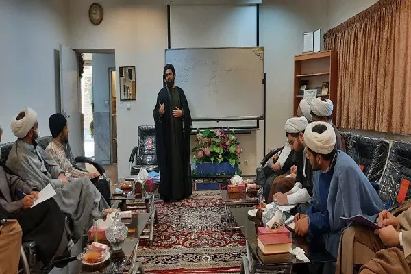 دوره عمومی تدبر در قرآن برگزار می‌شود