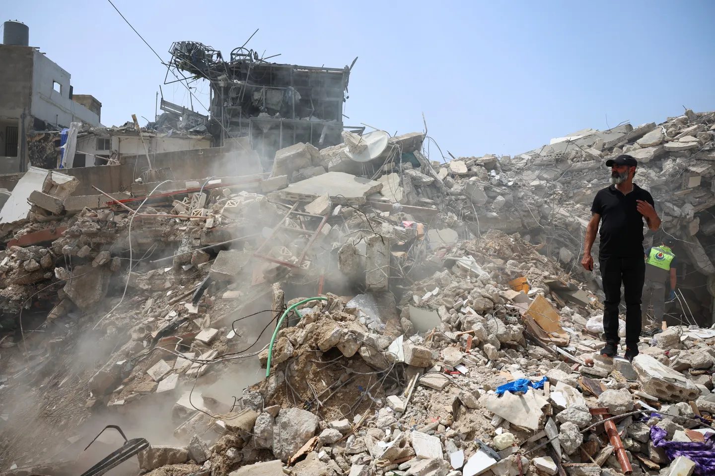 Amnesty urges war crimes probe into Israeli Aggressions Against Lebanon