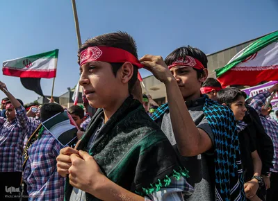 تجمع دانش آموزان شیرازی در حمایت از کودکان غزه
