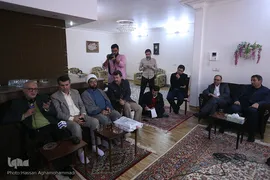 حضور جمعی از جامعه قرآنی در منزل ۴پیشکسوت قرآنی قم