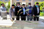 گلباران آرامگاه حافظ و قبور مشاهیر فارس