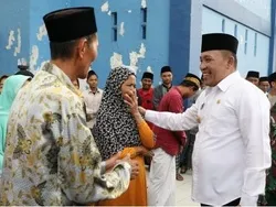 Bertahap, Pengungsi Konflik Sampang Dijemput Kembali ke Kampung Halaman