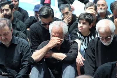 نماز ظهر عاشورا در ملایر