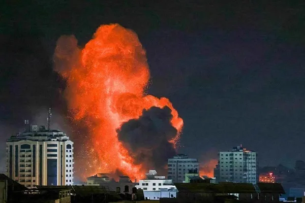 حمله همه‌جانبه اسرائیل به نوار غزه همزمان با قطع کامل اینترنت