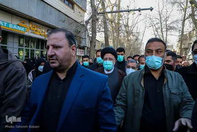 Überreste von 150 Märtyrern der „Heiligen Verteidigung“ in Teheran beigesetzt