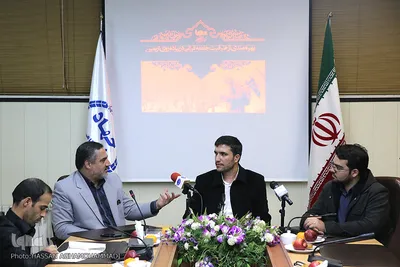 نشست «بهره‌مندی از ظرفیت جامعه قرآنی در پیاده‌روی اربعین»