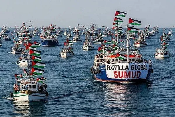 “Sumud” donanmasının üzvləri təhlükəli bölgəyə yaxınlaşarkən hazır vəziyyətə gətirildi