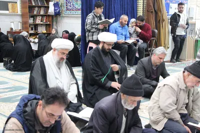 محفل انس با قرآن کریم به مناسبت فرارسیدن دهه فجر در ملایر