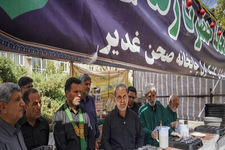پذیرایی از زائران پیاده در جهاددانشگاهی خراسان رضوی