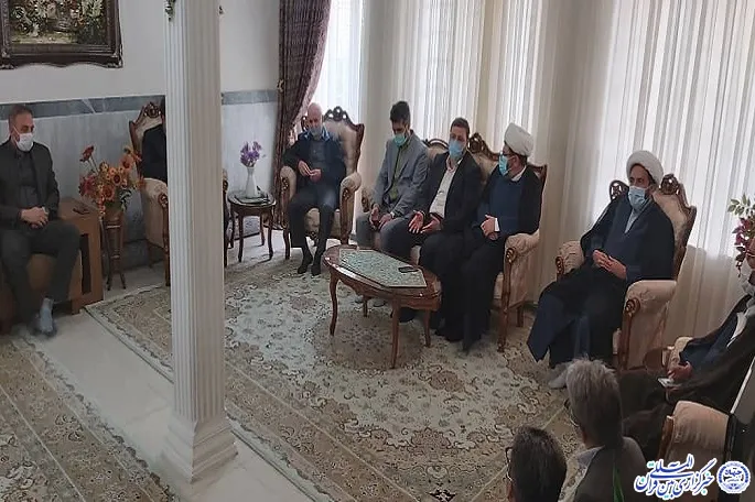 دیدار جامعه قرآنی کرمانشاه با خانواده مرحوم یاری