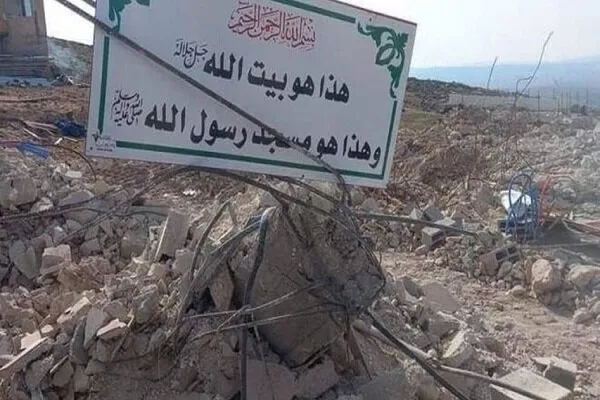 تخریب یک مسجد توسط صهیونیست‌ها در کرانه باختری