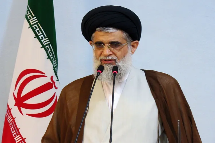 کمک به هموطنان سیل زده نماد ایثار و همدلی است