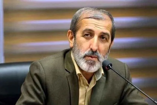 تدبر در قرآن و تربیت ده میلیون حافظ نیازمند سند چشم‌انداز است