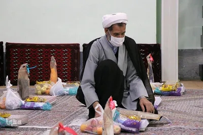 توزیع بسته‌های یلدایی بین نیازمندان خراسان‌‌جنوبی