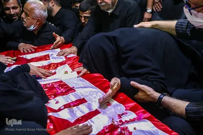 وداع با پیکر مطهر شهید مدافع حرم عباس آسمیه در معراج شهدا