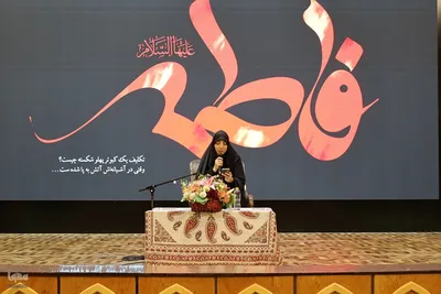 کرسی تلاوت قرآن ویژه بانوان در آستان حضرت عبدالعظیم(ع)