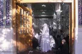 نماز عیدسعید فطر درجوار حرم حضرت امامزاده حسن(ع)