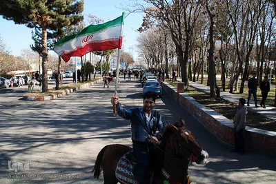 همایش سوارکاری رژه سواره با اسب ویژه بزرگداشت پیروزی انقلاب اسلامی در اهر