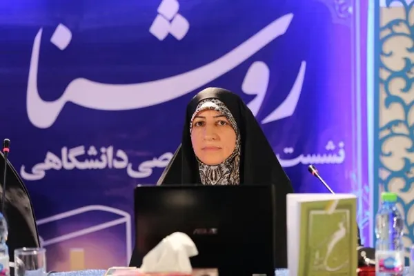 روش استاد آذرنوش در آموزش عربی، کشف معانی قرآن و تاکید بر آگاهی از تاریخ عصر نزول