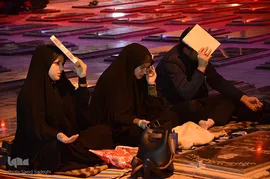 احیای شب بیست و یکم رمضان در گلزار شهدای وادی رحمت تبریز