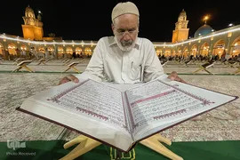 ختم قرآن در نیایش مسلمانان جهان در شب قدر ۲۷رمضان