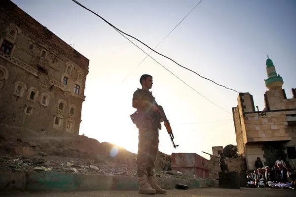 تقرير: 100 ألف قتيل منذ بدء الحرب في اليمن