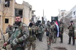 Syrische Armee greift Terroristen-Stellungen in Hama und Idlib an