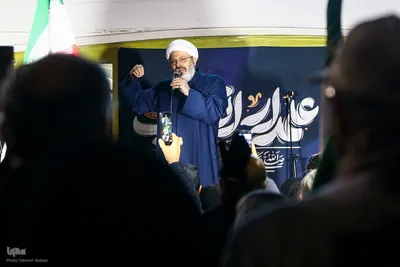 اجتماع مردم در حمایت از مدافعان وطن
