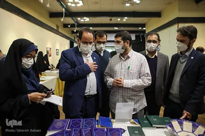 نمایشگاه مدرسه دانشجویی قرآن و عترت دانشگاه تهران