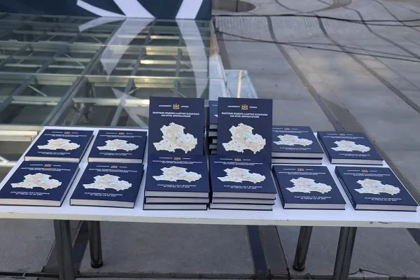 Georgia Unveils Photobook of Tbilisi’s Religious Monuments