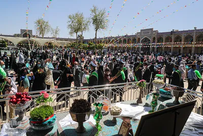 تحویل سال نو در شاهچراغ (ع)