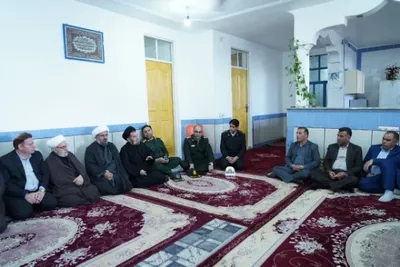 دیدار با خانواده ۳ شهید جنگ رمضان در پلدختر