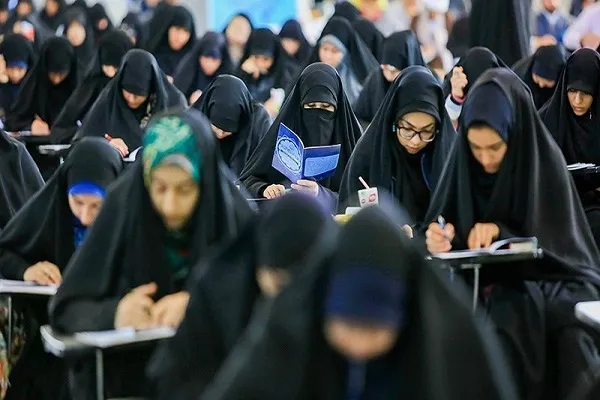 شرکت حافظان ۱۰ جزء به بالا در دوره تربیت مربی حفظ قرآن