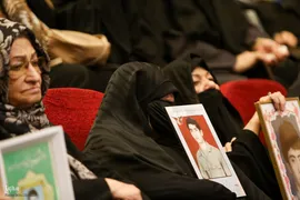 گزارش مراسم بزرگداشت آیت الله اشرفی اصفهانی و تشییع پیکر پاک شهید گمنام