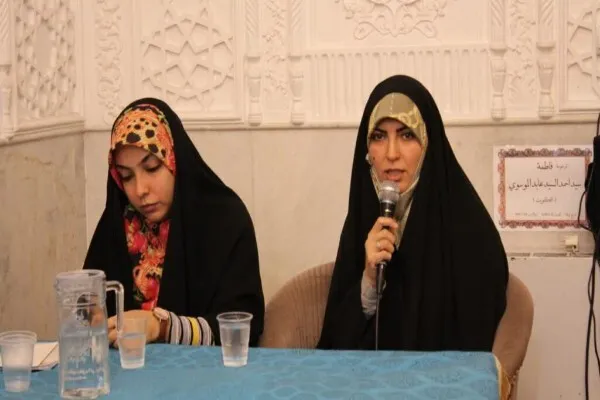 محفل شعر «ایوان» در مقبره بانو پروین اعتصامی برگزار شد