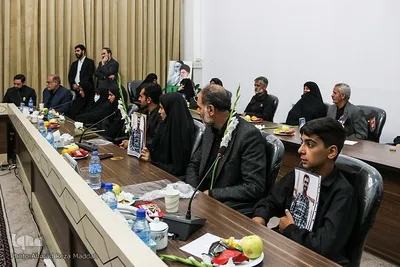 مراسم استقبال ازخانواده‌های شهدای شاهچراغ در مشهد مقدس
