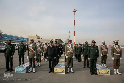 استقبال از پیکر 12 شهید دوران دفاع مقدس در مشهد
