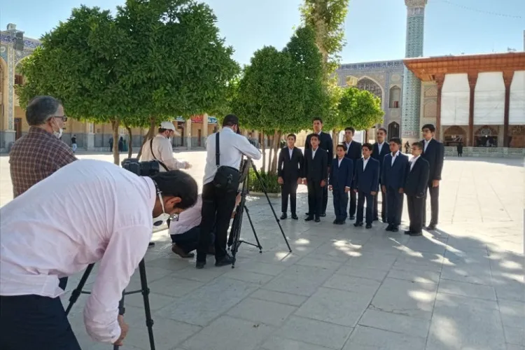 تولید سرود شاهچراغ(ع) از سوی هنرمندان آباده