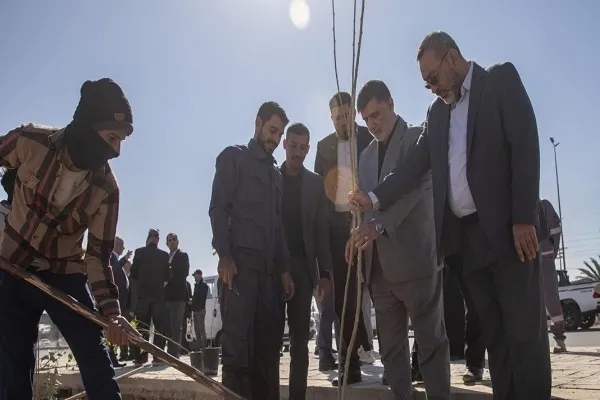 Nəcəf–Kərbəla arasında Ərbəin yolu boyunca ağacəkmə aksiyası