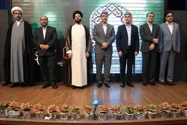 همایش تجلیل از واقفان و خیراندیشان مناطق۲۲گانه شهر تهران 