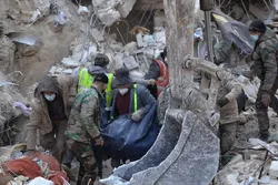 Erdbeben in Syrien: Menschen in Aleppo hoffen auf Wunder