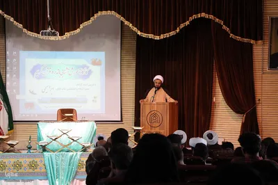 کارگاه آشنایی با تدبر در قرآن در ملایر