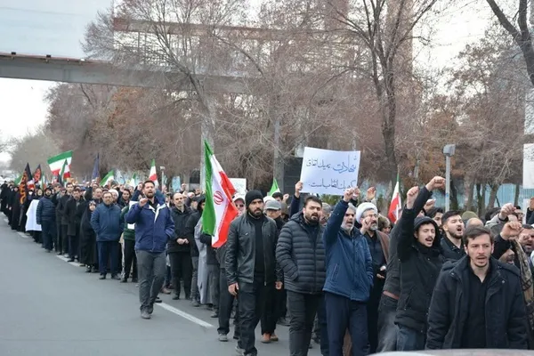 تجمع دانشگاهیان تبریز در سوگ شهادت رهبر معظم انقلاب