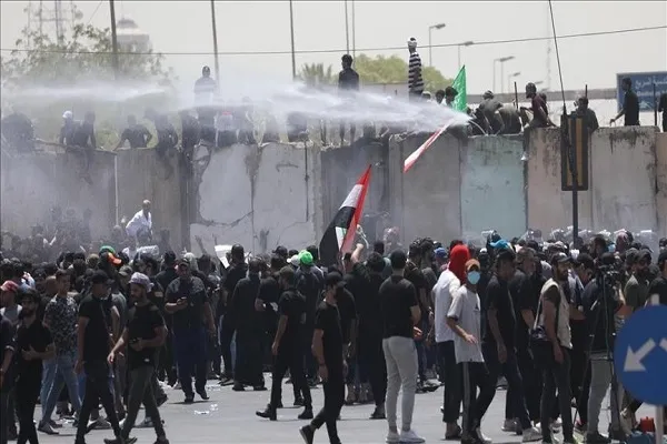 غوتيريش يدعو العراقيين إلى التهدئة
