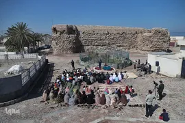 محفل انس با قرآن کاروان قرآنی انقلاب در جزیره لارک