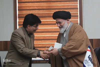 نشست بررسی ابعاد مختلف «وحدت حوزه و دانشگاه» - اراک/عکاس:زهرا بهرامی