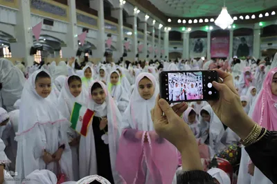 جشن تکلیف ۵ هزار نفری دختران در تبریز